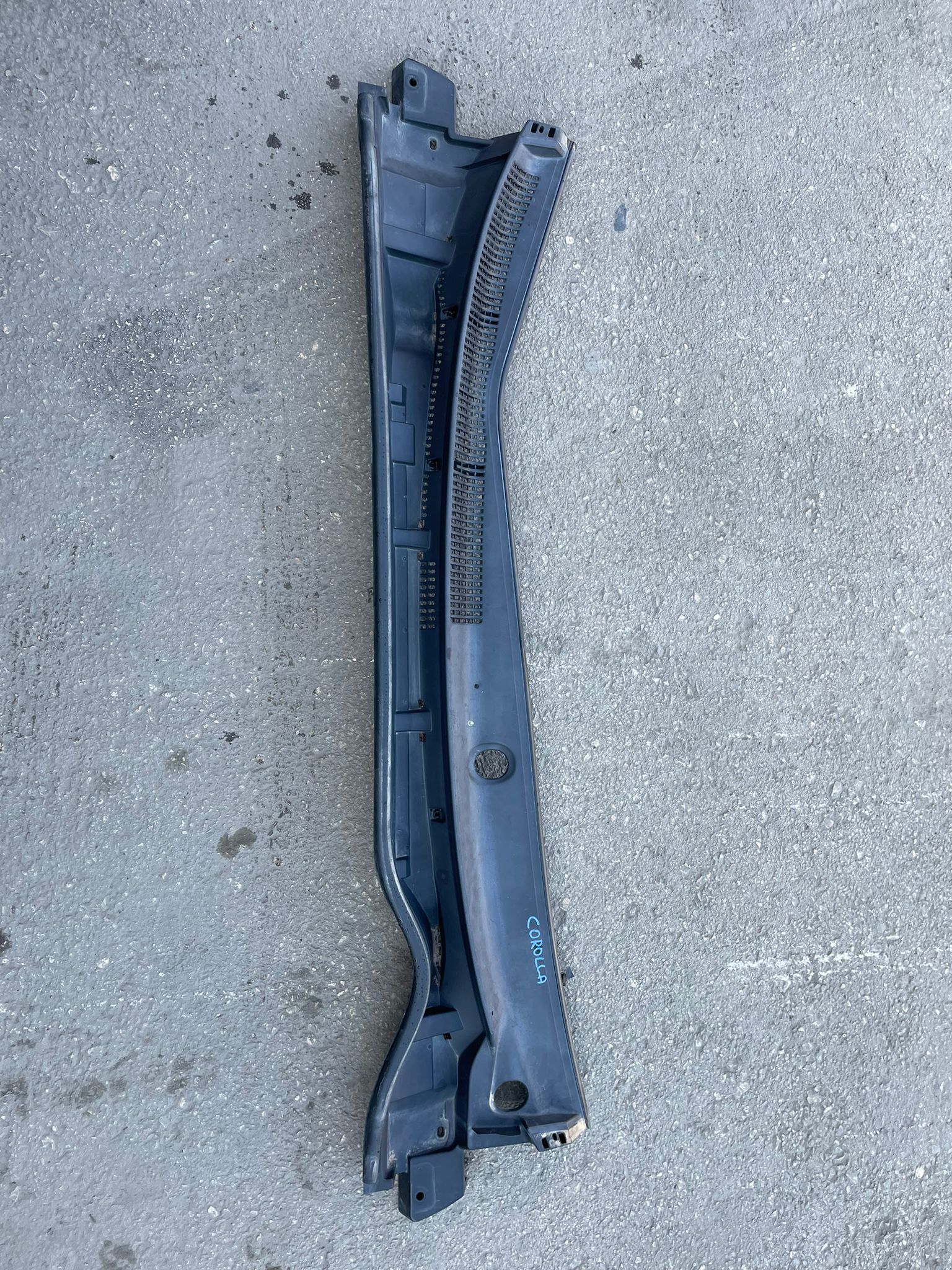 toyota corolla ön cam elegı 
